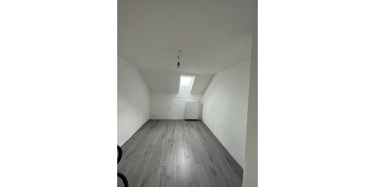 Dachgeschoßwohnung Achstetten - 4 Zimmer, 86 m&sup2;, 1.430&euro; | Angebot:25941991