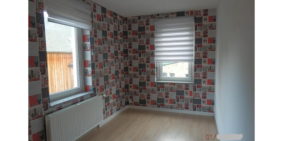 Erdgeschoßwohnung Limbach-Oberfrohna Oberfrohna - 4 Zimmer, 101 m&sup2;, 495&euro; | Angebot:26394895