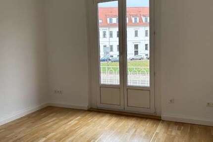 Wohnung zum Mieten in Dessau-Roßlau 540 € 53.89 m² 2 zimmer