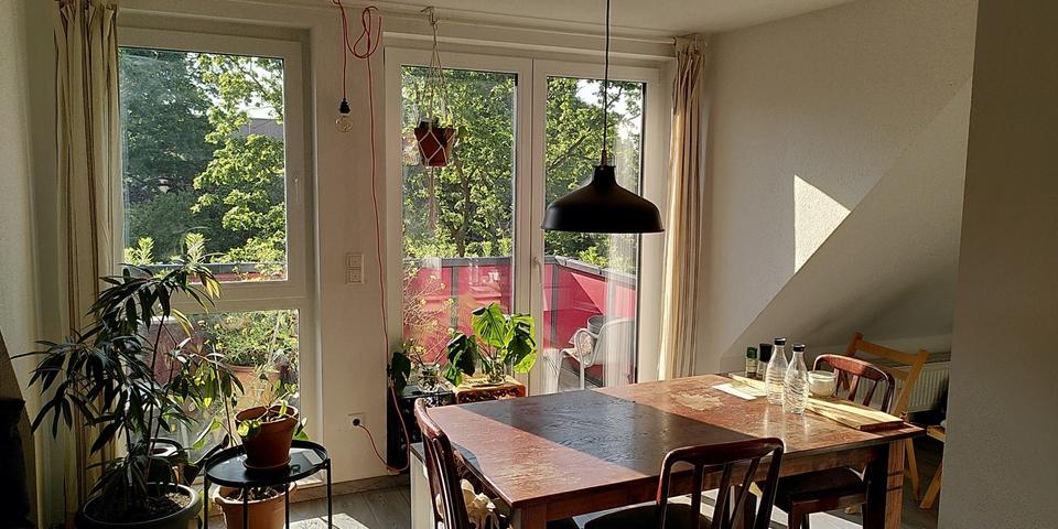 Dachgeschoßwohnung Bielefeld Stieghorst - 2 Zimmer, 60 m&sup2;, 700&euro; | Angebot:26688497