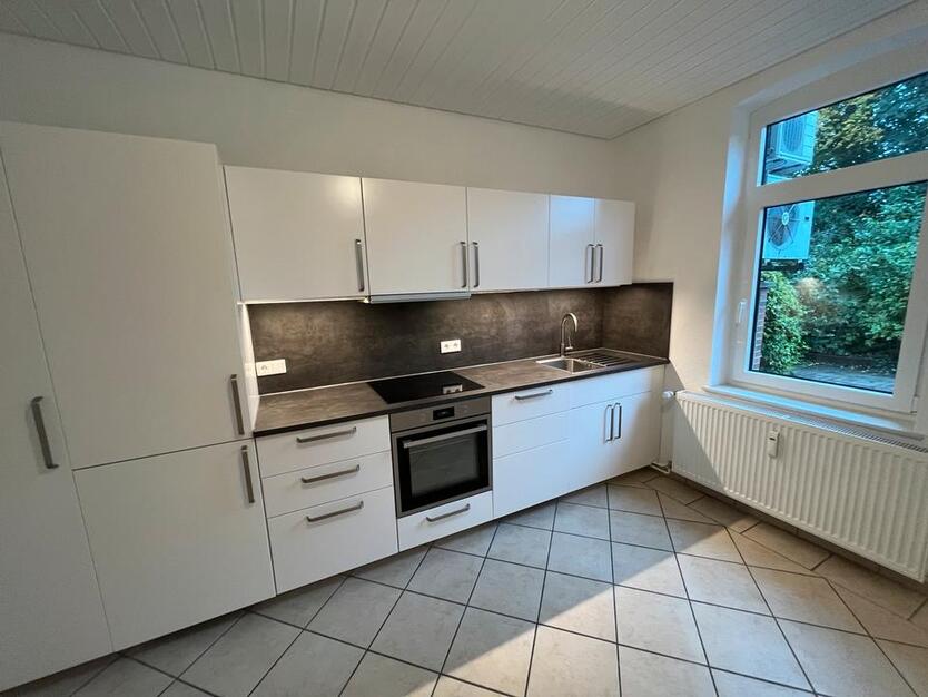 Anfragestopp- 2 ZKB- Wohnung, Erstbezug nach Sanierung zimmer