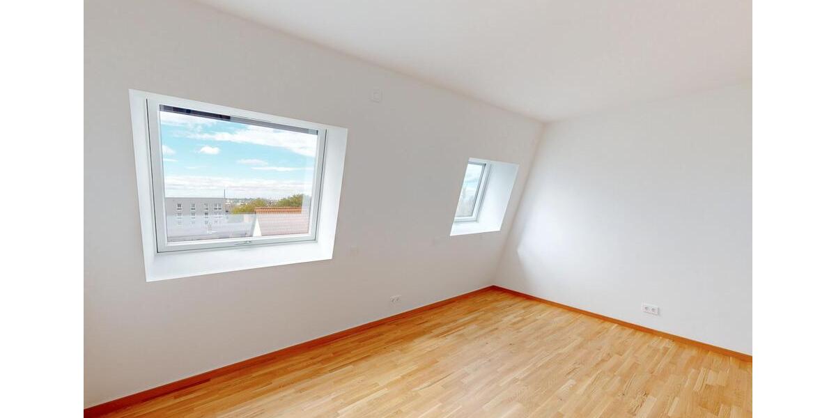 Dachgeschoßwohnung Heilbronn Kernstadt - 4 Zimmer, 147 m&sup2;, 2.150&euro; | Angebot:23051143