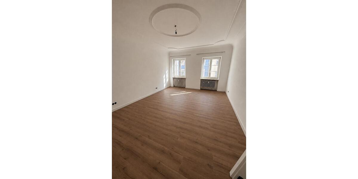 Etagenwohnung Vilshofen an der Donau - 4 Zimmer, 115 m&sup2;, 1.260&euro; | Angebot:26609462