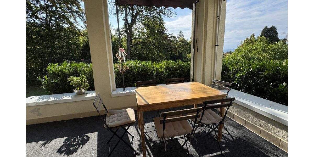 Sonnendurchflutete 6 - Zimmerwohnung mit Terrasse im oberen Ostviertel von Göttingen 6 zimmer