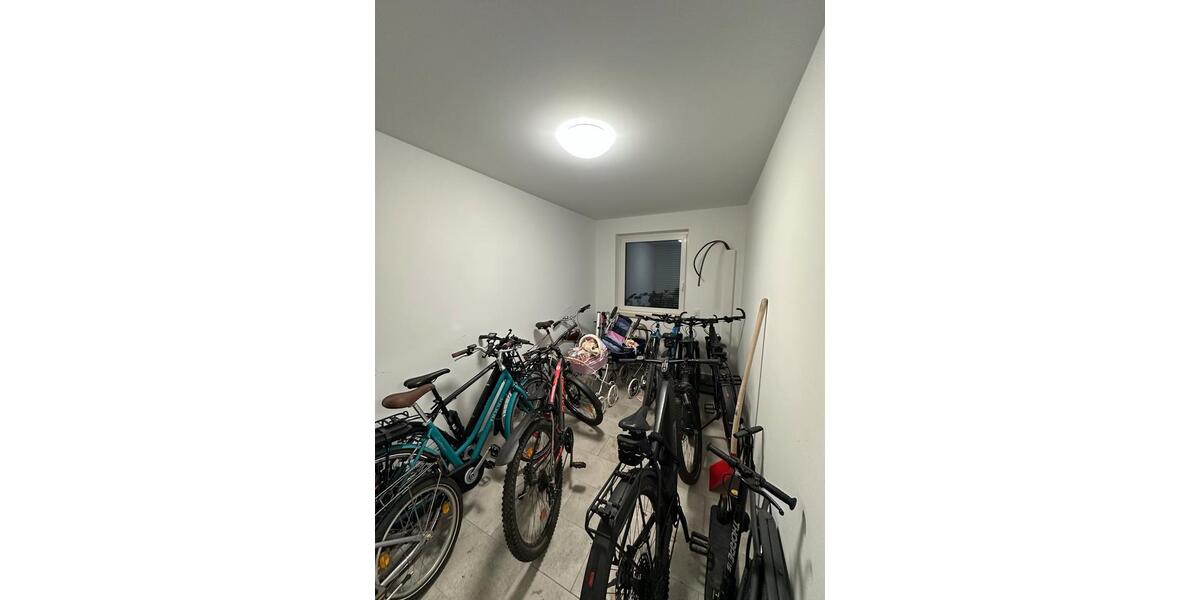 Etagenwohnung Wolmirstedt - 3.5 Zimmer, 102 m&sup2;, 1.267&euro; | Angebot:26602660