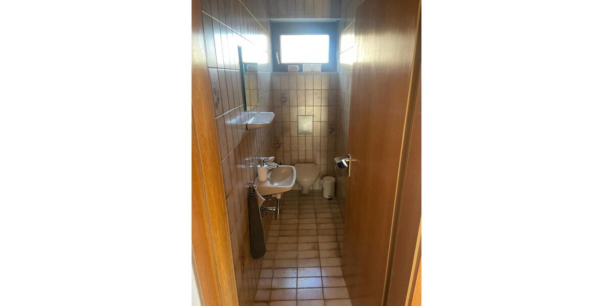 Reihenhaus Burghausen - 5 Zimmer, 124 m&sup2;, 1.800&euro; | Angebot:25831962