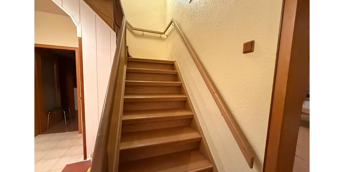 Einfamilienhaus Aßlar - 3 Zimmer, 140 m&sup2;, 1.100&euro; | Angebot:25810665