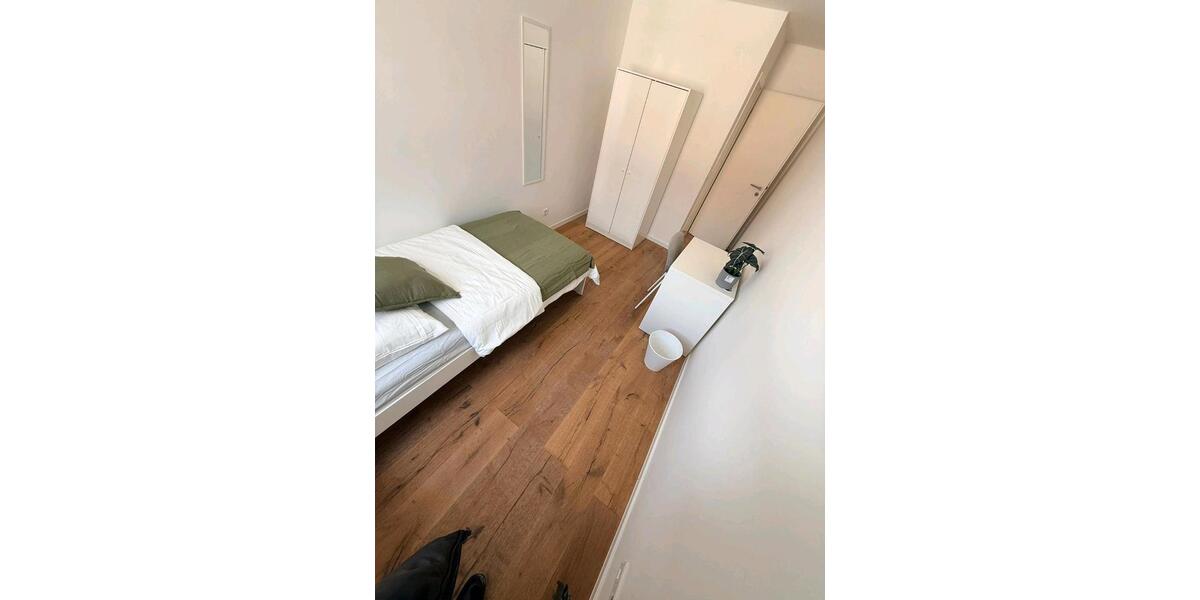 Etagenwohnung Nürnberg - 3 Zimmer, 92 m&sup2;, 510&euro; | Angebot:26281588