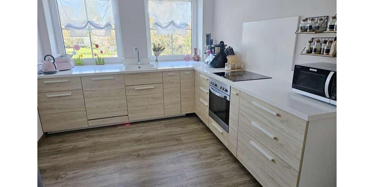 Etagenwohnung Uetze - 4 Zimmer, 153 m&sup2;, 1.125&euro; | Angebot:26278976