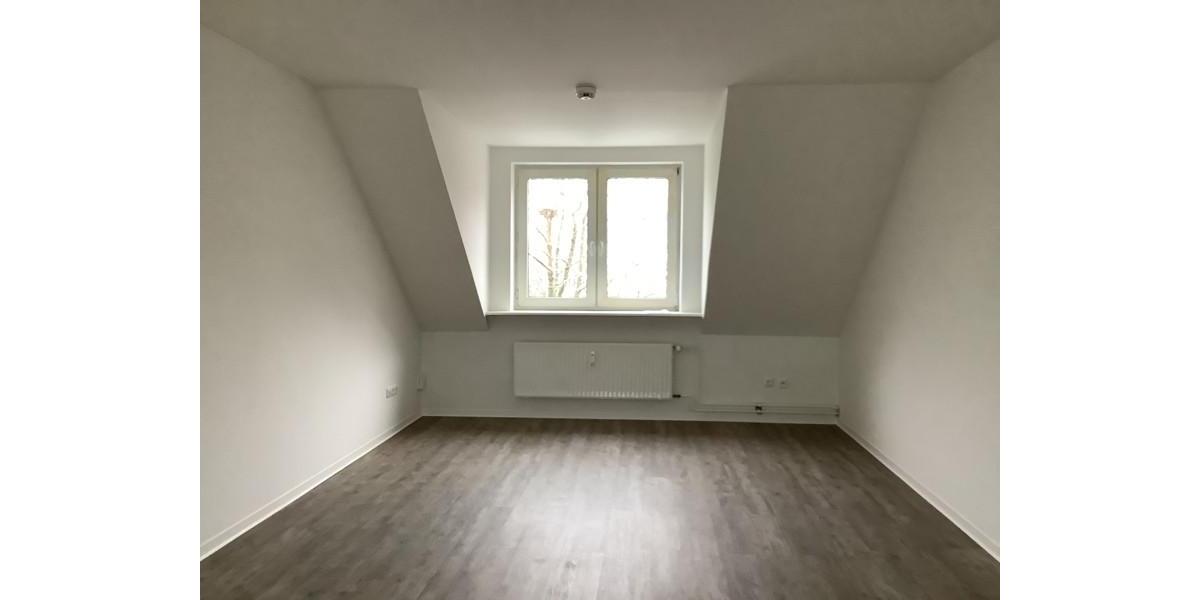 Dachgeschoßwohnung Kiel Gaarden-Ost - 2 Zimmer, 61 m&sup2;, 545&euro; | Angebot:24802742