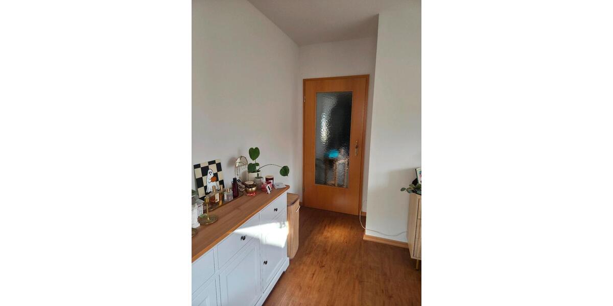 Etagenwohnung Gerbrunn - 3 Zimmer, 74 m&sup2;, 1.200&euro; | Angebot:25964207