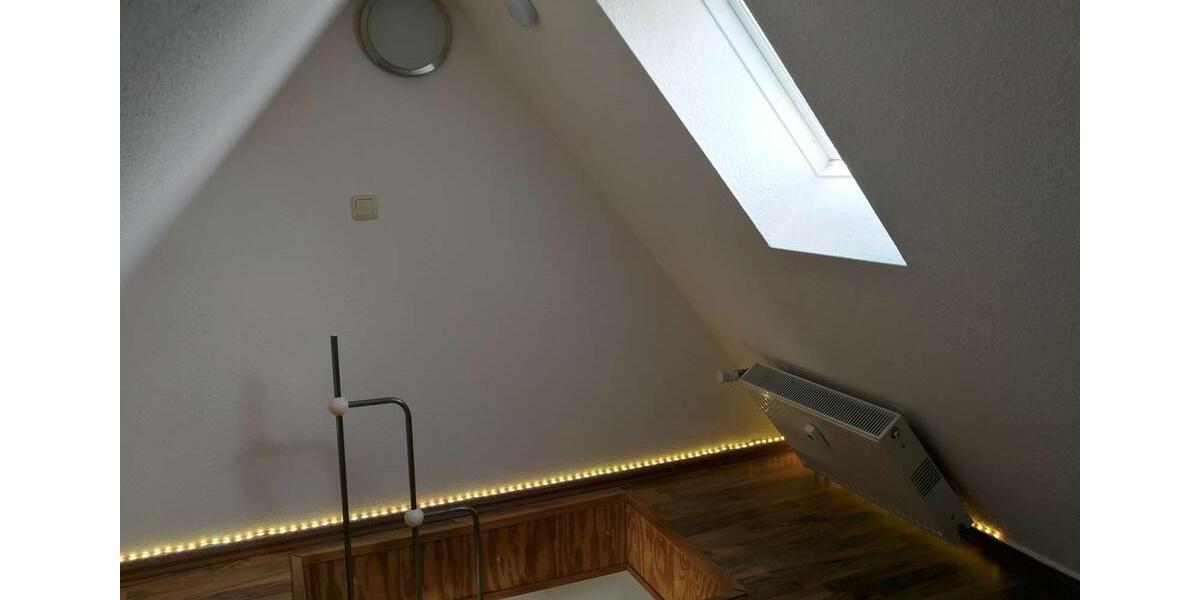 Dachgeschoßwohnung Neubrandenburg Datzeberg - 1.5 Zimmer, 44 m&sup2;, 449&euro; | Angebot:26416822