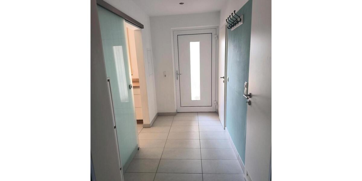 Erdgeschoßwohnung Bergrheinfeld - 4 Zimmer, 106 m&sup2;, 1.402&euro; | Angebot:26000208