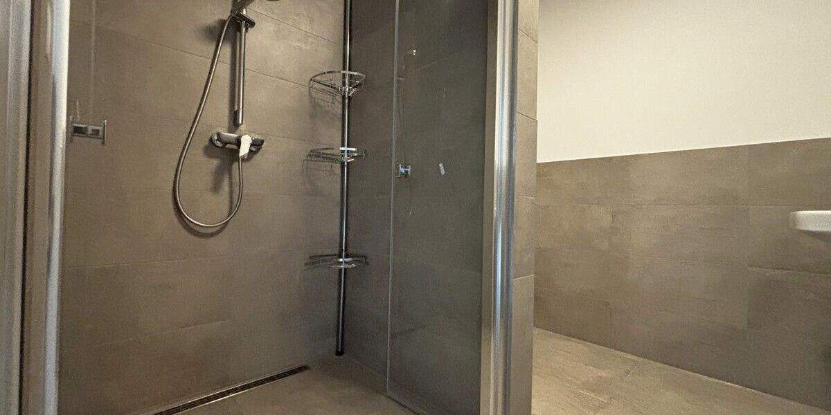 Etagenwohnung Bremerhaven Lehe - 2 Zimmer, 69 m&sup2;, 830&euro; | Angebot:25676341