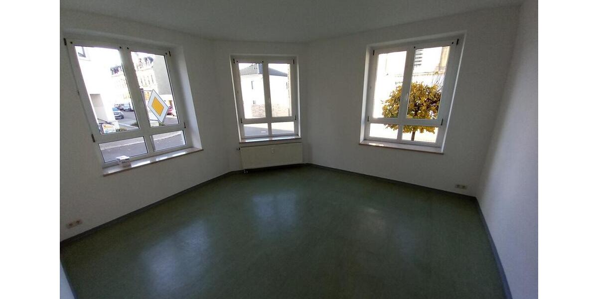 3-Zimmer Wohnung im Erdgeschoss der Dr.-Külz-Str., Meerane, verfügbar ab sofort! 3 zimmer