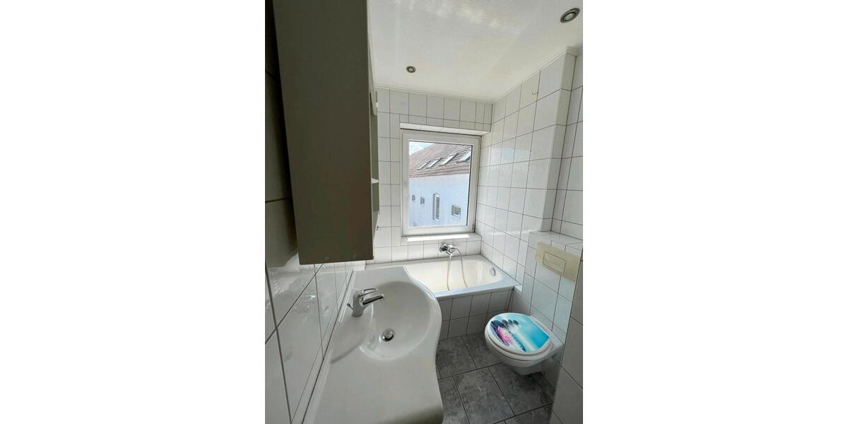Etagenwohnung Staßfurt Atzendorf - 4 Zimmer, 67 m&sup2;, 350&euro; | Angebot:25944857