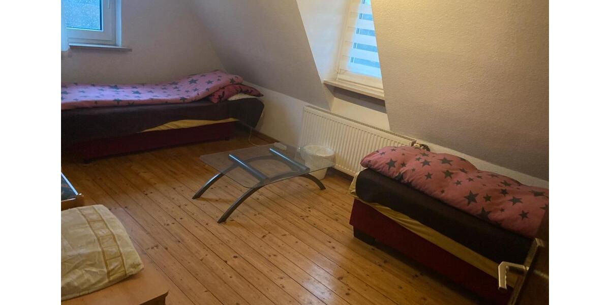 Wohnen auf Zeit Würzburg Frauenland - 3 Zimmer, 20 m&sup2;, 30&euro; | Angebot:26659036