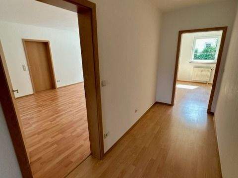 Etagenwohnung Prosselsheim - 4 Zimmer, 90 m&sup2;, 780&euro; | Angebot:25774918