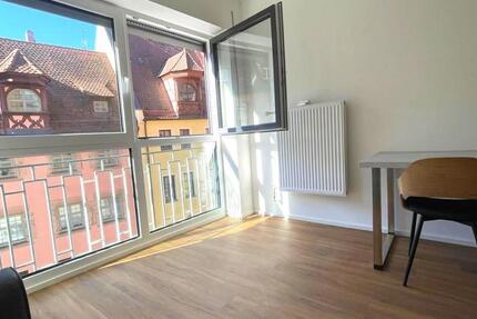 Helles, voll möbliertes 1-Zimmer-Apartment im Herzen von Nürnberg - Erstbezug nach Sanierung zimmer