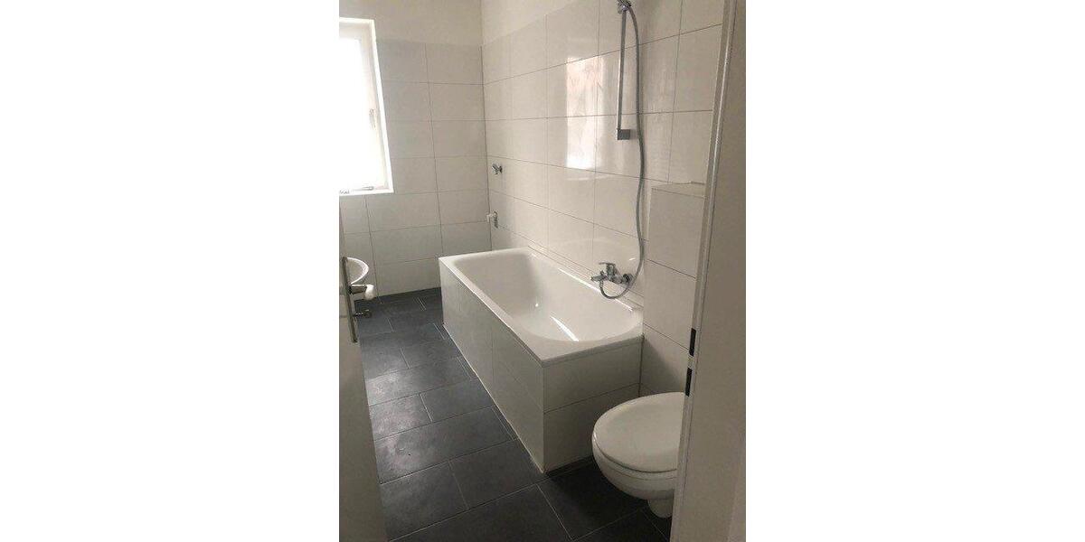 Etagenwohnung Baunatal - 4 Zimmer, 110 m&sup2;, 930&euro; | Angebot:26665469