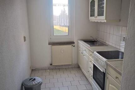 ++ RESERVIERT ++ 2 RWG mit kl. EBK in Regis-Breitingen - 1OG 1 zimmer