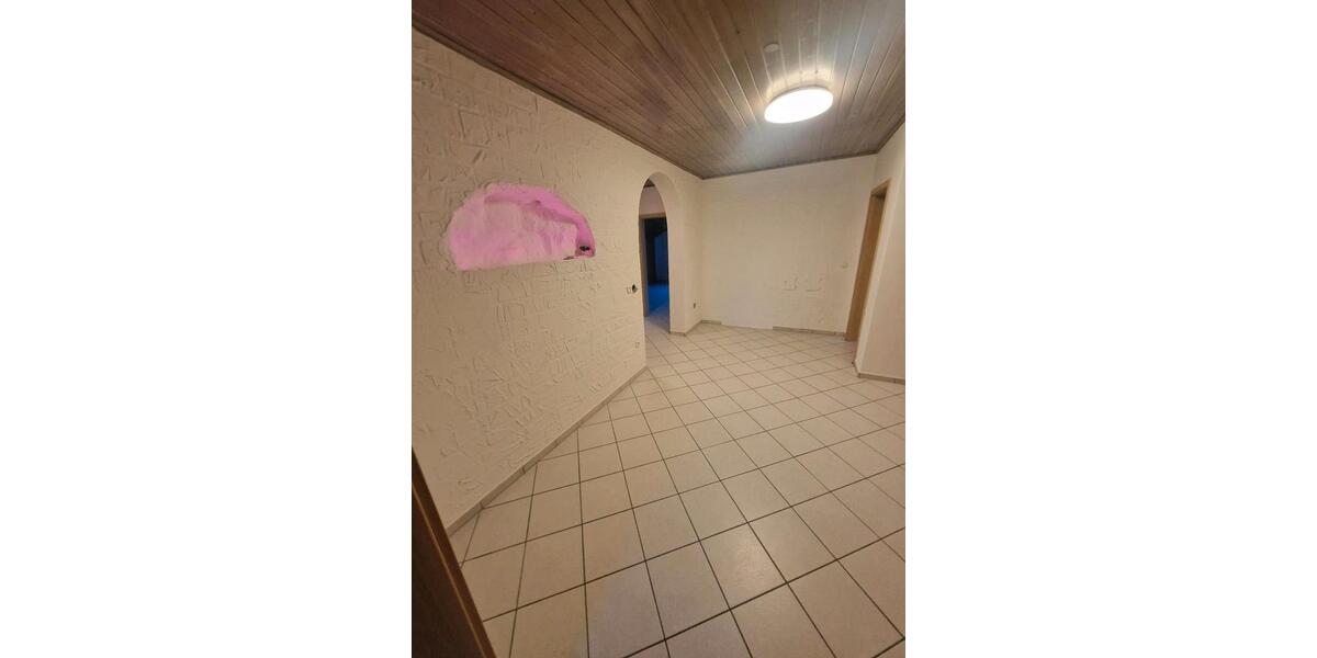 Dachgeschoßwohnung Dollnstein - 4.5 Zimmer, 125 m&sup2;, 1.350&euro; | Angebot:24715059