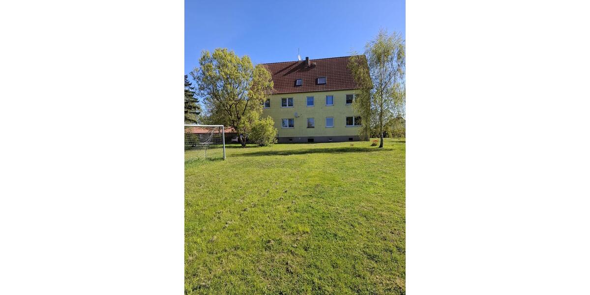Erdgeschoßwohnung Borrentin - 6 Zimmer, 126 m&sup2;, 630&euro; | Angebot:26476021