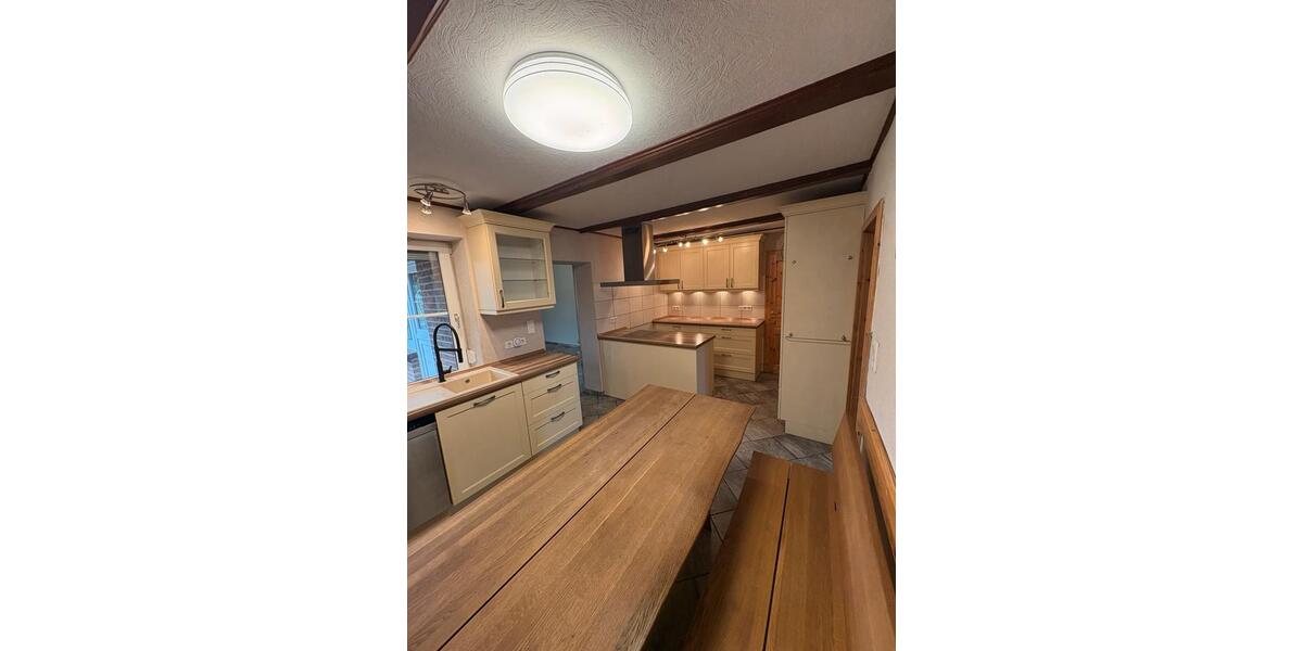 Erdgeschoßwohnung Hohn - 3 Zimmer, 130 m&sup2;, 1.100&euro; | Angebot:25886840