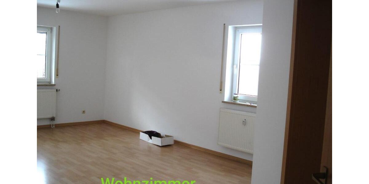 Erdgeschoßwohnung Neustadt an der Aisch - 3 Zimmer, 85 m&sup2;, 760&euro; | Angebot:24827407