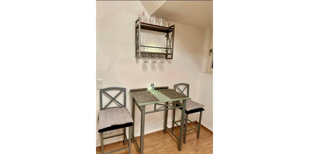 Dachgeschoßwohnung Köln Nippes - 2 Zimmer, 55 m&sup2;, 1.330&euro; | Angebot:25239858