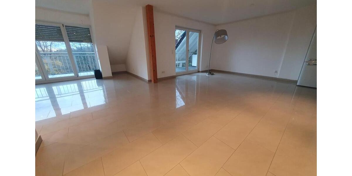 Dachgeschoßwohnung Haibach - 3 Zimmer, 109 m&sup2;, 1.199&euro; | Angebot:26256086