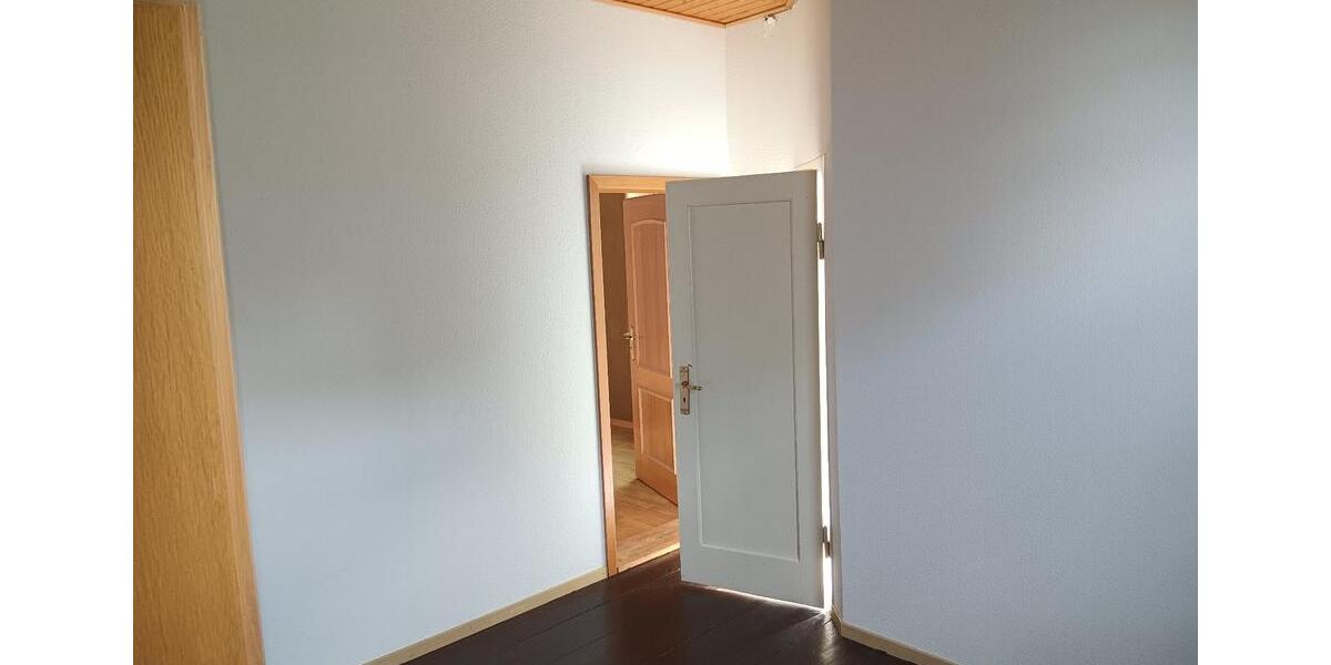 Erdgeschoßwohnung Neustadt am Rübenberge - 5 Zimmer, 160 m&sup2;, 990&euro; | Angebot:26646456