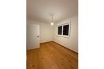 Etagenwohnung Patersdorf - 2 Zimmer, 81 m&sup2;, 990&euro; | Angebot:24396198