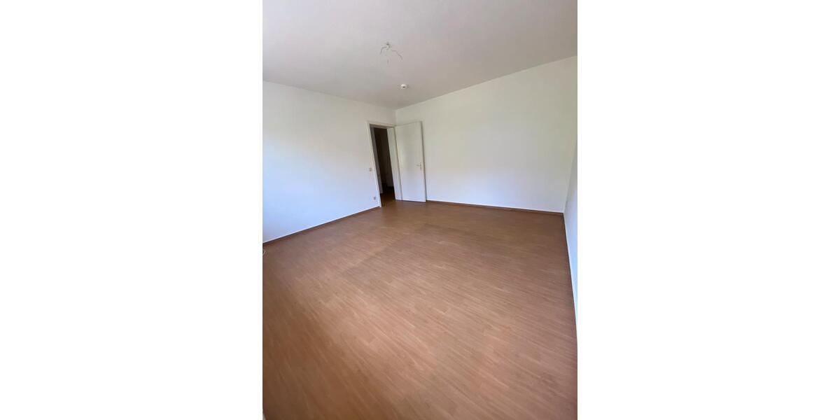 Etagenwohnung Pasewalk - 2 Zimmer, 65 m&sup2;, 450&euro; | Angebot:26419014