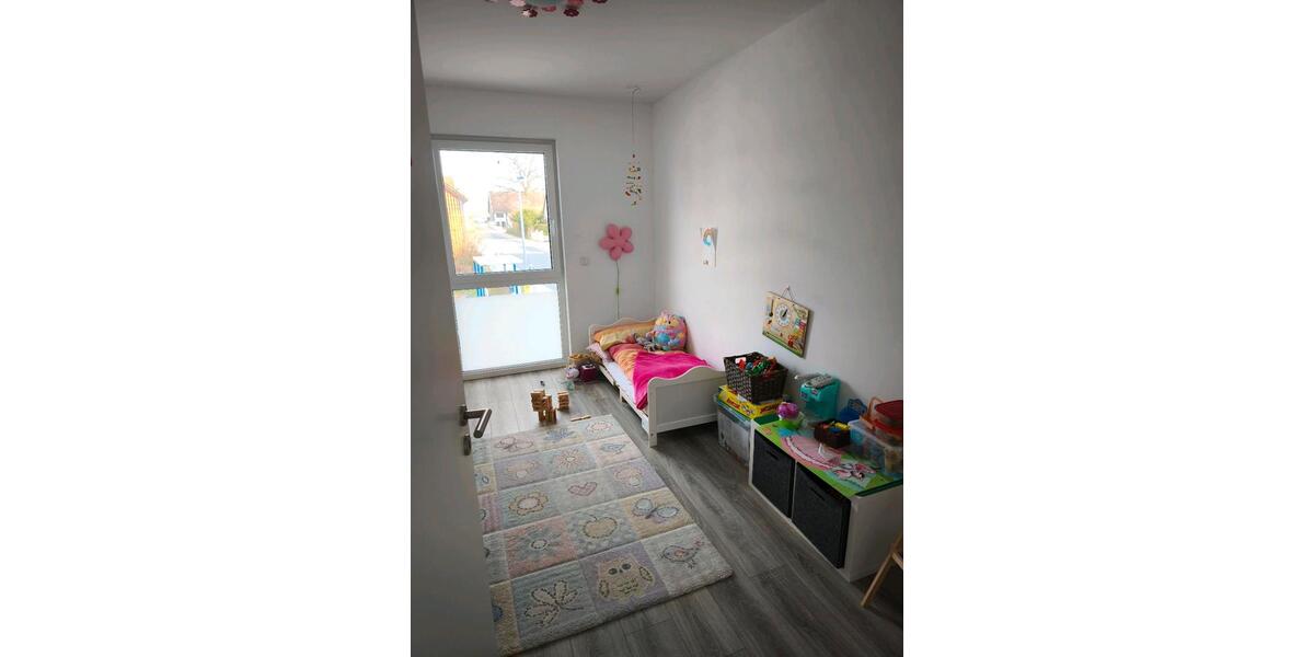 Etagenwohnung Vechelde - 3 Zimmer, 76 m&sup2;, 1.210&euro; | Angebot:26056537