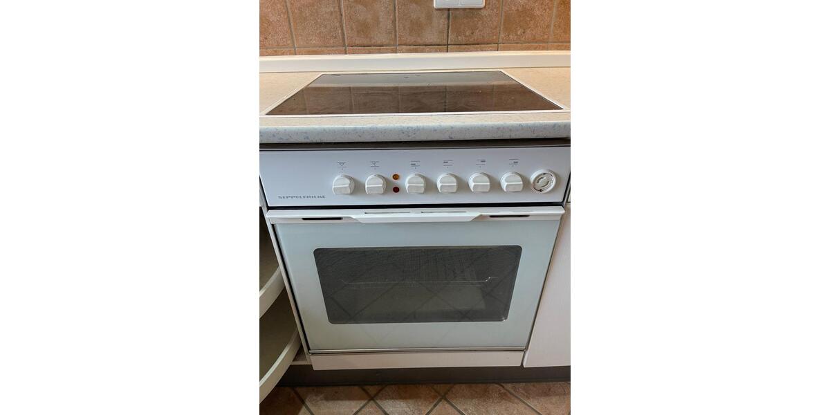 Dachgeschoßwohnung Moers Rheinkamp - 2.5 Zimmer, 67 m&sup2;, 690&euro; | Angebot:24726970