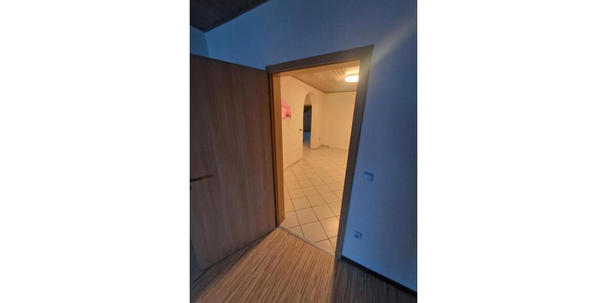 Dachgeschoßwohnung Dollnstein - 4.5 Zimmer, 125 m&sup2;, 1.350&euro; | Angebot:24715059