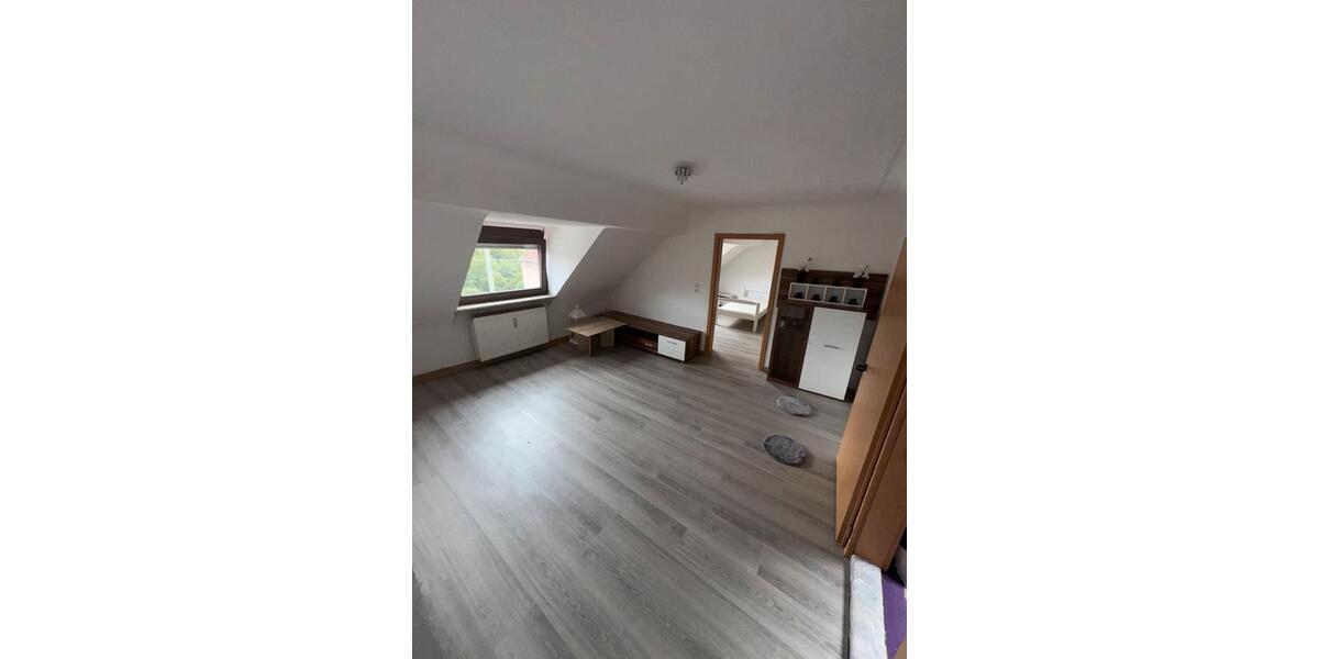 Dachgeschoßwohnung Sankt Wendel - 3 Zimmer, 75 m&sup2;, 500&euro; | Angebot:24700851