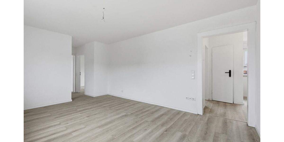 Wohnen zum Wohlfühlen - frisch sanierte 3-Zimmer-Wohnung mit Balkon & Gartenanteil 3 zimmer