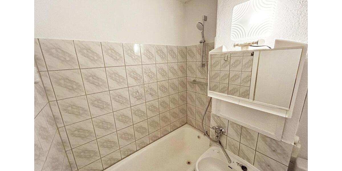 Etagenwohnung Gingst - 3 Zimmer, 66 m&sup2;, 350&euro; | Angebot:24713705