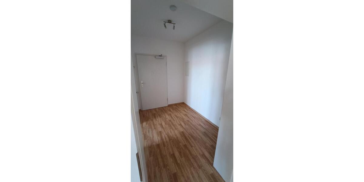 Dachgeschoßwohnung Aschersleben - 2 Zimmer, 73 m&sup2;, 402&euro; | Angebot:26253041