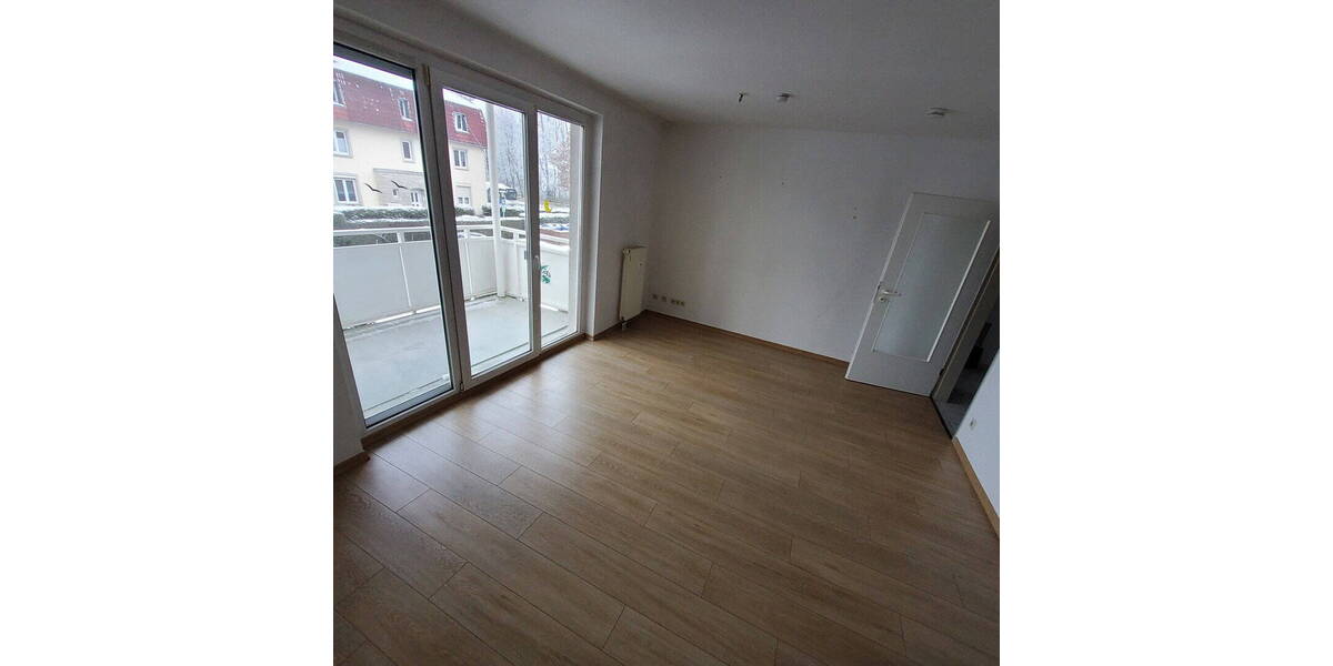Etagenwohnung Dessau-Roßlau Roßlau - 2 Zimmer, 47 m&sup2;, 335&euro; | Angebot:26286963