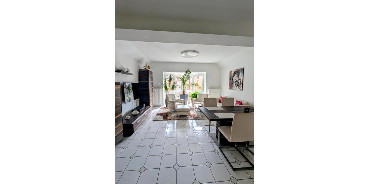 Etagenwohnung Pulsnitz - 3 Zimmer, 94 m&sup2;, 750&euro; | Angebot:26008267