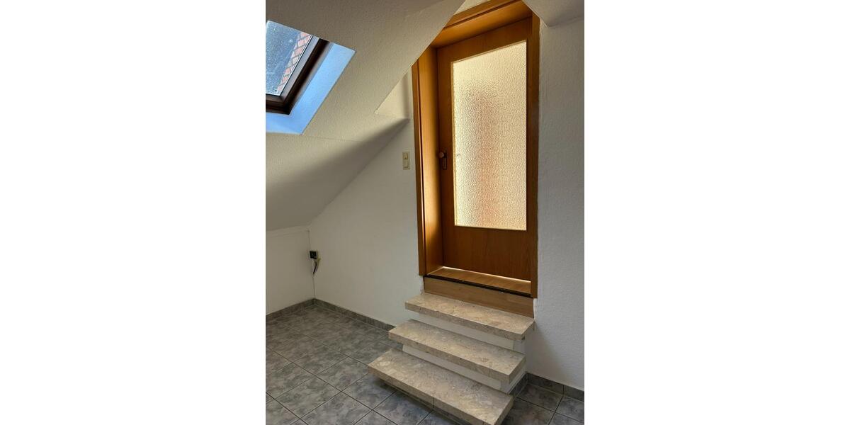 Dachgeschoßwohnung Braunschweig Wabe-Schunter-Beberbach - 3 Zimmer, 90 m&sup2;, 855&euro; | Angebot:25512150