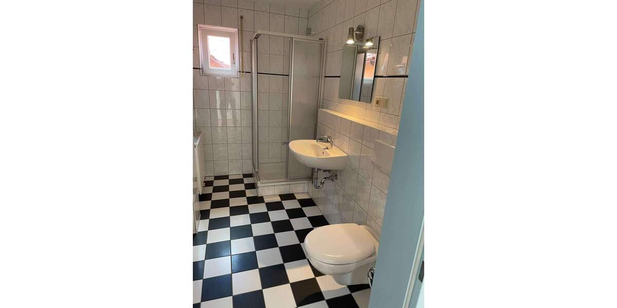Etagenwohnung Wertheim Lindelbach - 3 Zimmer, 96 m&sup2;, 710&euro; | Angebot:25109991