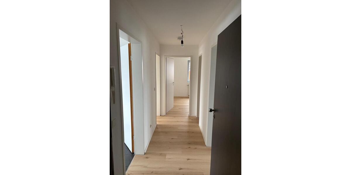 Dachgeschoßwohnung Trossingen - 2 Zimmer, 45 m&sup2;, 800&euro; | Angebot:25960846