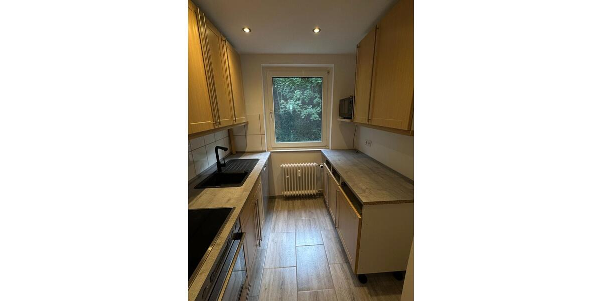 WG-Zimmer für Studentinnen in Uninähe! 4 zimmer