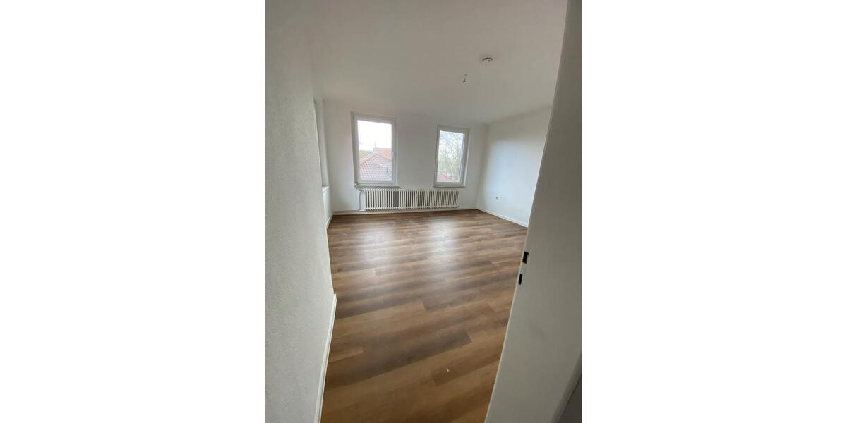 Etagenwohnung Nordhorn - 4 Zimmer, 120 m&sup2;, 250&euro; | Angebot:25261710