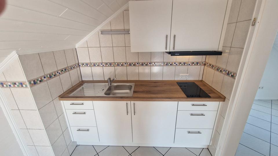 Dachgeschoßwohnung Rülzheim - 1.5 Zimmer, 30 m&sup2;, 385&euro; | Angebot:25960694