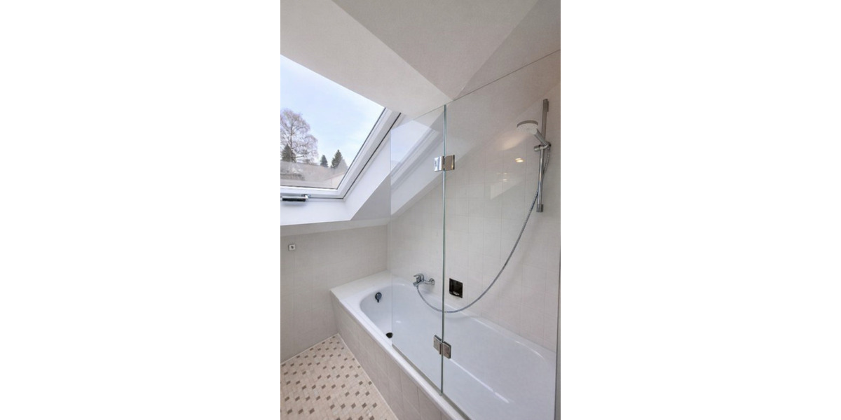 Dachgeschoßwohnung Altensteig - 2 Zimmer, 45 m&sup2;, 500&euro; | Angebot:25935949